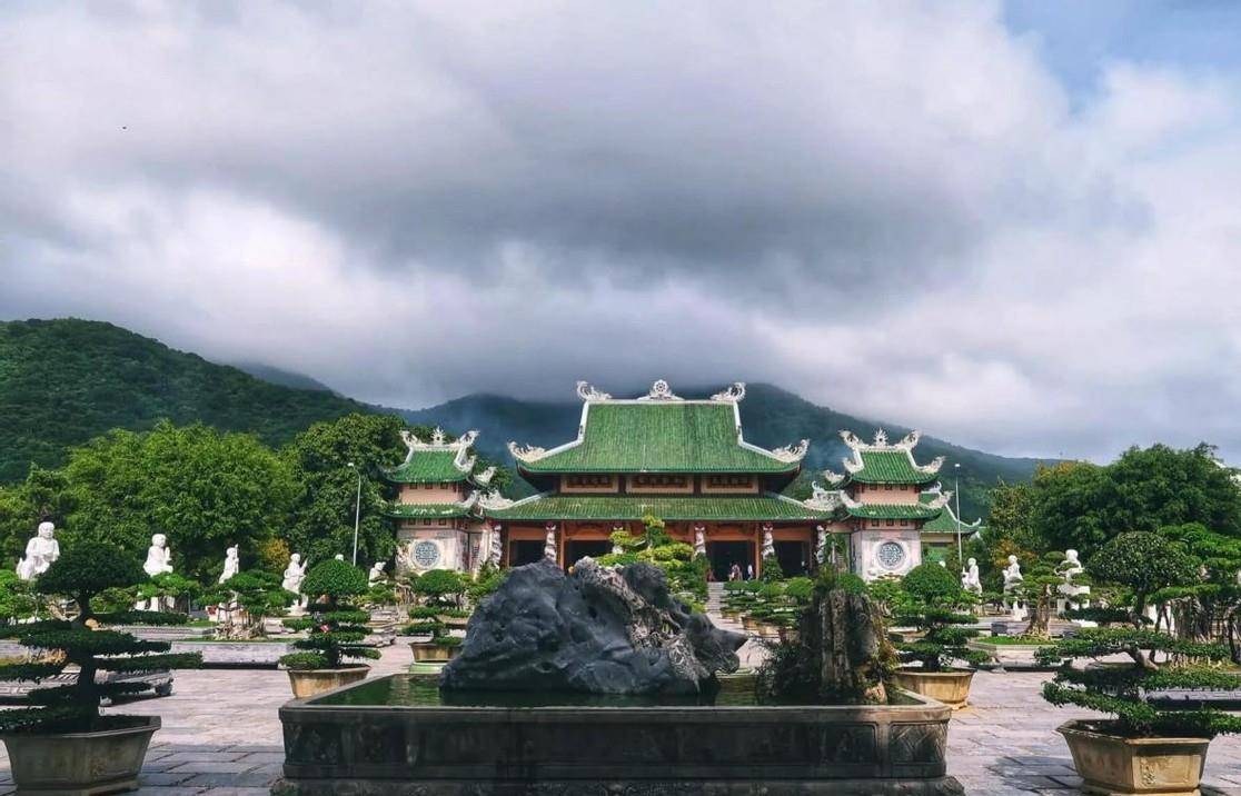 明代奇案:妇女到寺庙求子,都说灵验,知府发现问题_女人_赤脚_大仙