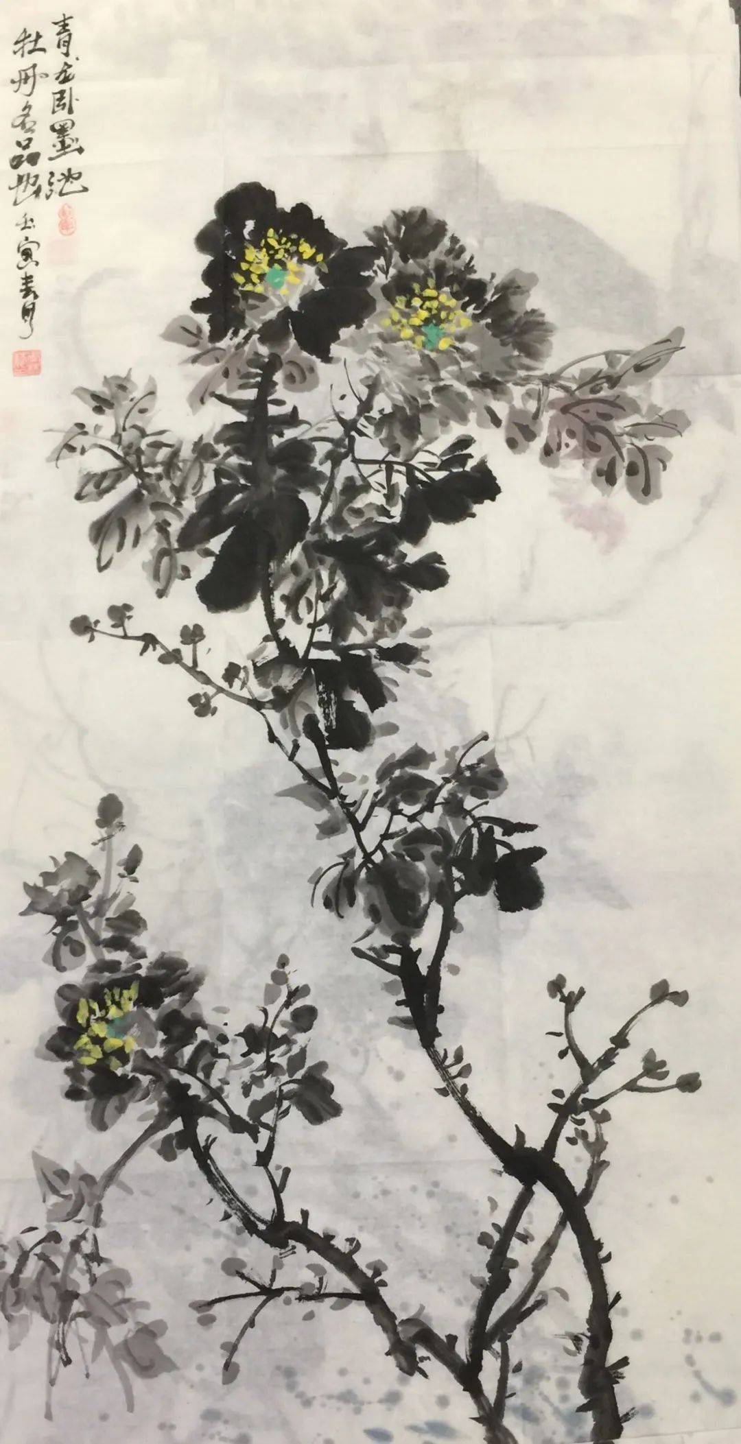 李林林画家作品构图严谨,技巧纯熟,画法老道,行笔自如,敷墨苍润,题款