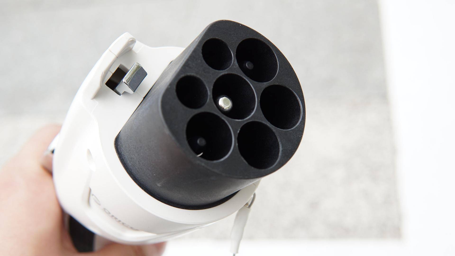 orico便携式充电枪测评免接地有插座就能充