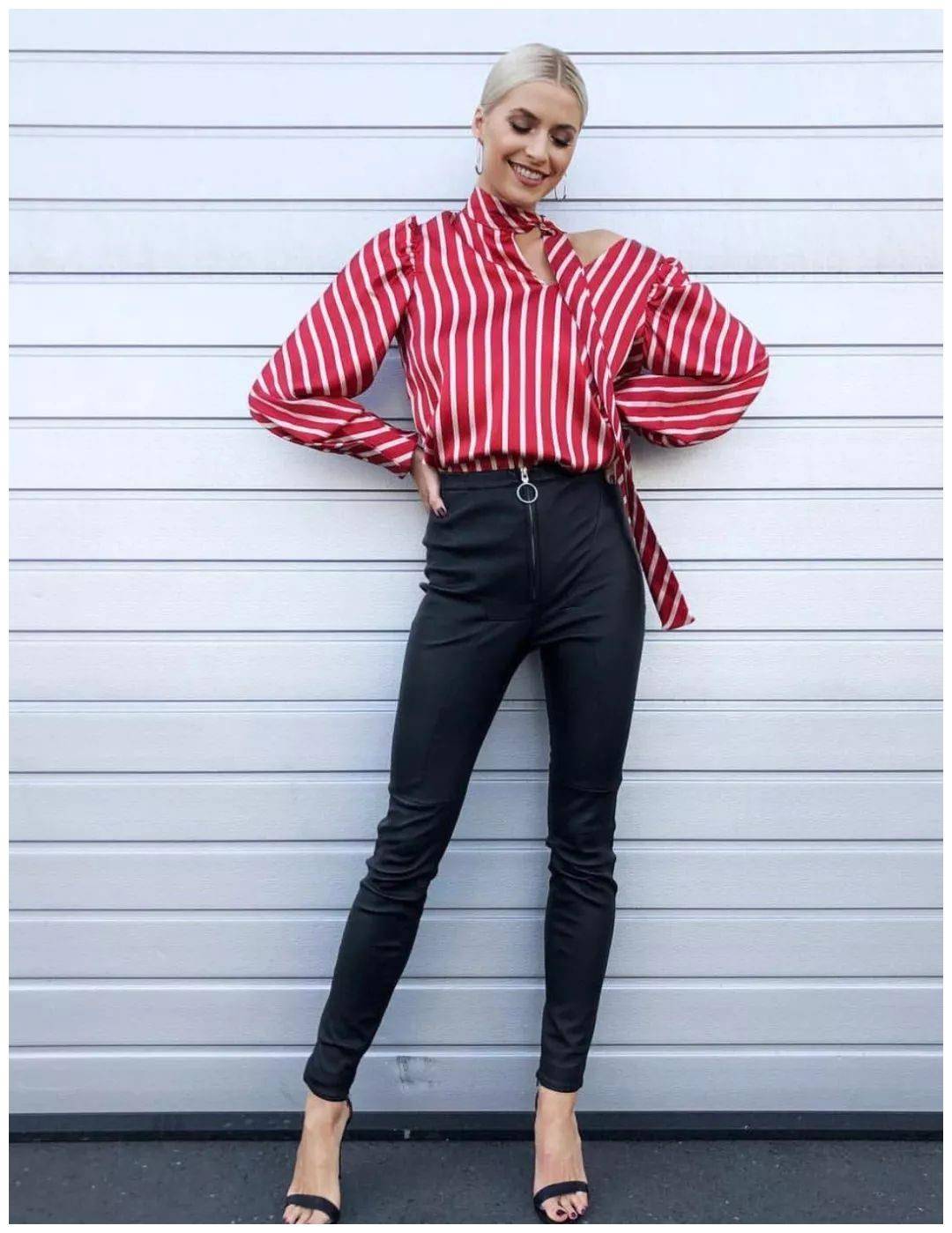 李沁一字带凉鞋清新甜美这么低调的女人颜值确实不能小瞧啊