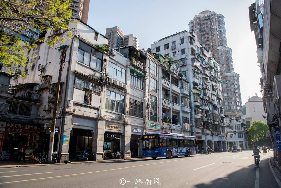 广州老街区图片