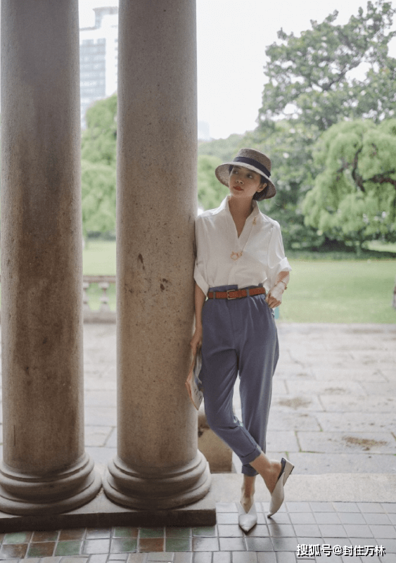 从而拉长腿型,虽然三木的身高不是很高,但是他非常的会穿搭,所以在这