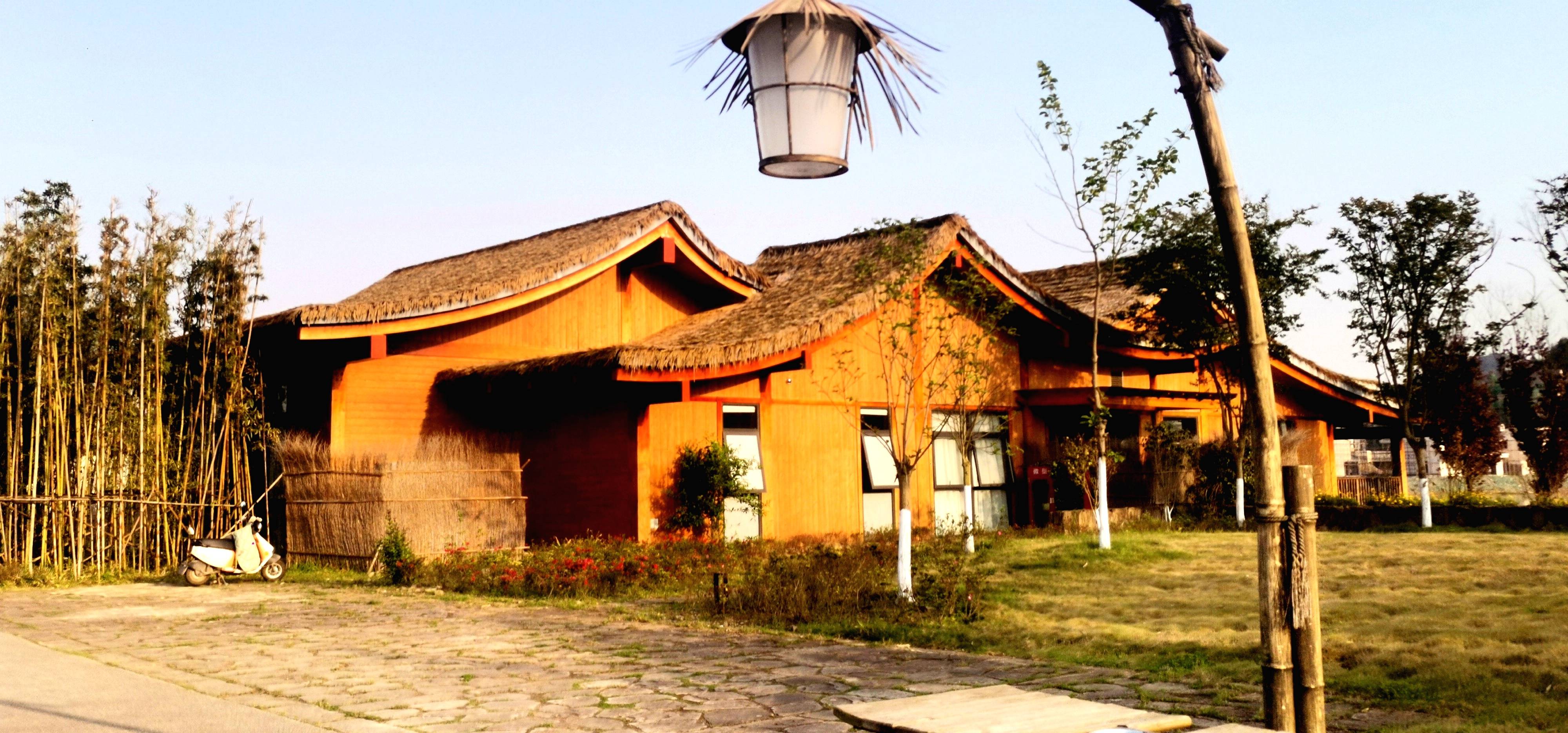 凤仪湾中法农业科技园位于南充市高坪区江陵镇,是嘉陵江流域内较完整