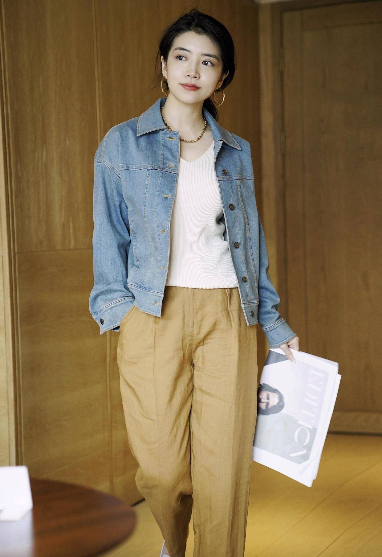 学三木博主搭配卡其色长裤,太美了_休闲_感觉_显得