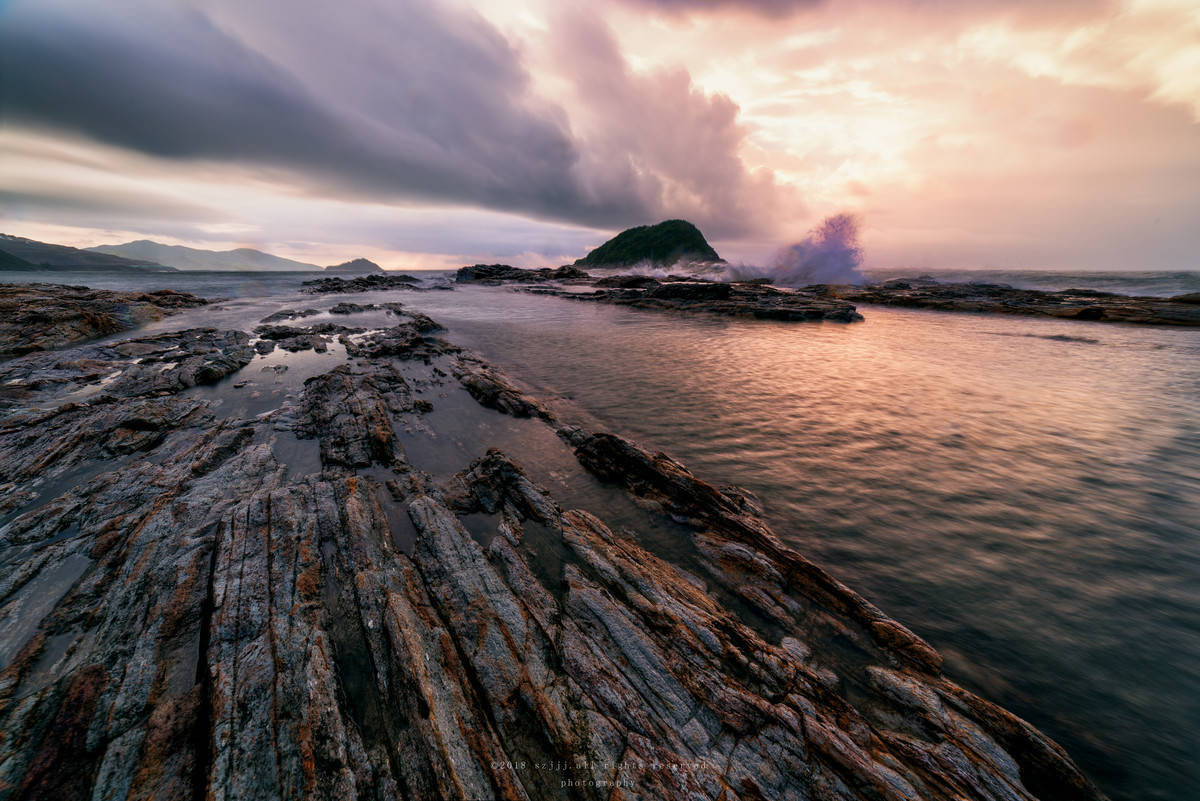 海边团建活动方案盐洲岛出海捕鱼快艇黑排角美摄1天