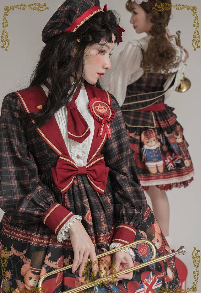 今年火了一种新穿搭叫:"上半身jk,下半身洛丽塔",学院风满满_lo_制服