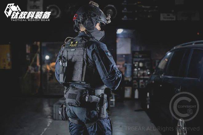 蓝剑突击队羊城突击队特警标配的国产战术背心再次迎来升级3级以上
