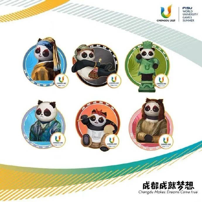 但是这些争论并不影响蓉宝周边的呼声,周边种类挺多的,公仔,手办,冰箱