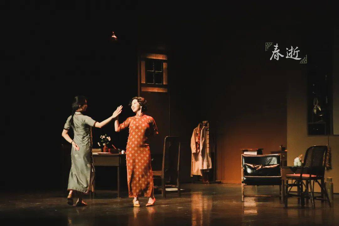 艺赏112期丨平芜尽处是春山行人更在春山外话剧春逝