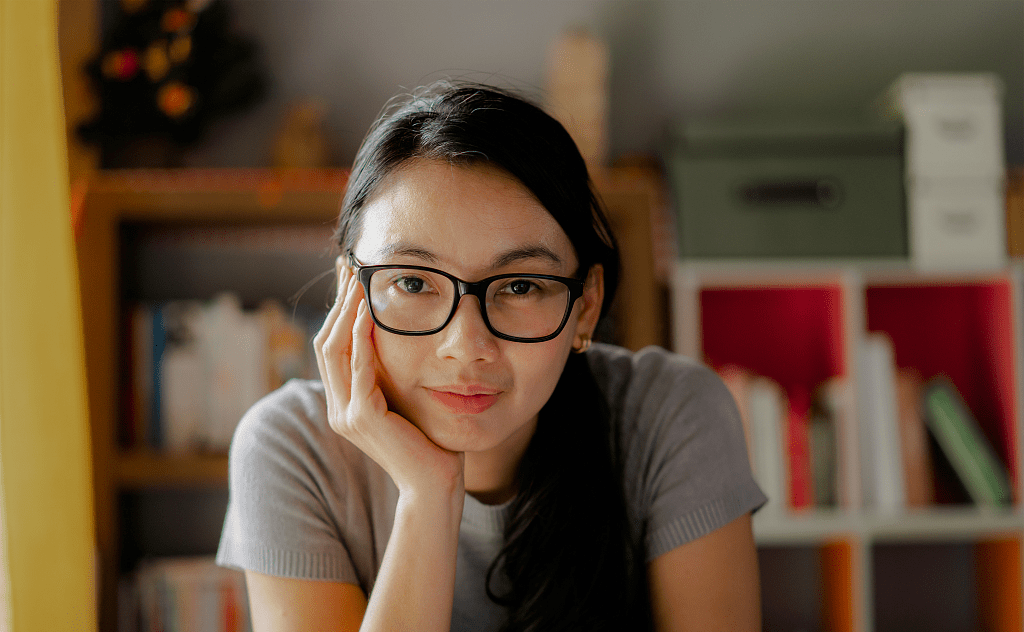 大学生护眼必备攻略_眼睛_进行_隐形眼镜