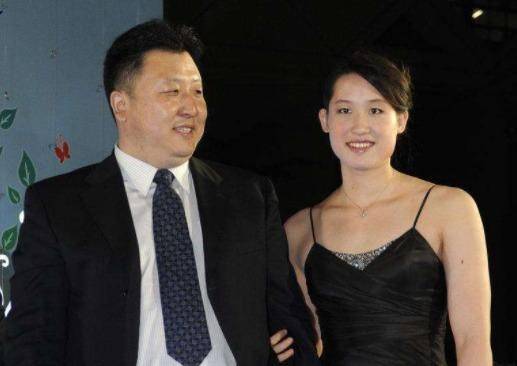 教练,两人相差23岁,大肆秀恩爱婚后生活如胶似漆_刘子歌_金炜_游泳池