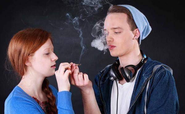 原创长期吸烟的人肺部多痰多摄取两个c维生素c与硒元素