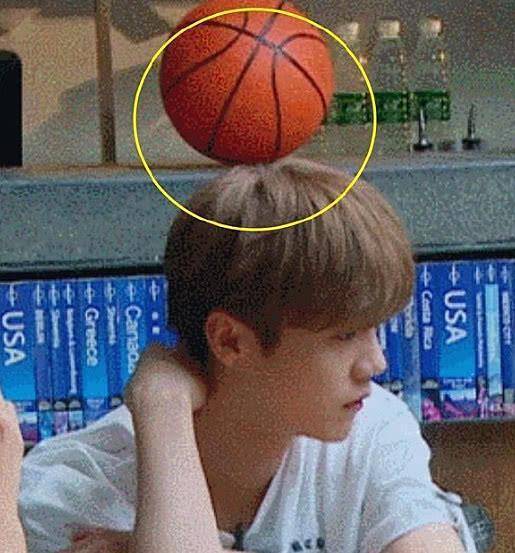 原创明星错位照太奇葩王俊凯的腿鹿晗的头都输给他的孕肚