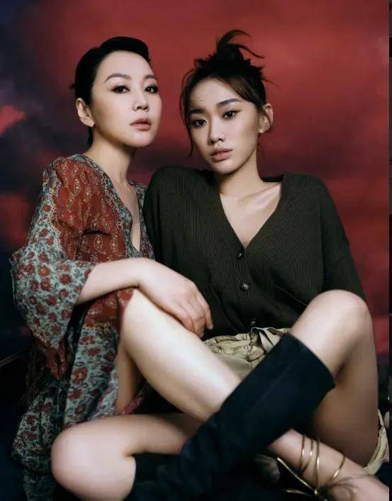 私生活曝光背心抽丝廉价,剪短发发太严重_吴悦_气质_休闲