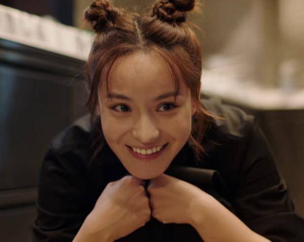 这部剧让人认识了一个非常不错的年轻女演员,那就是左航,在剧中饰演的