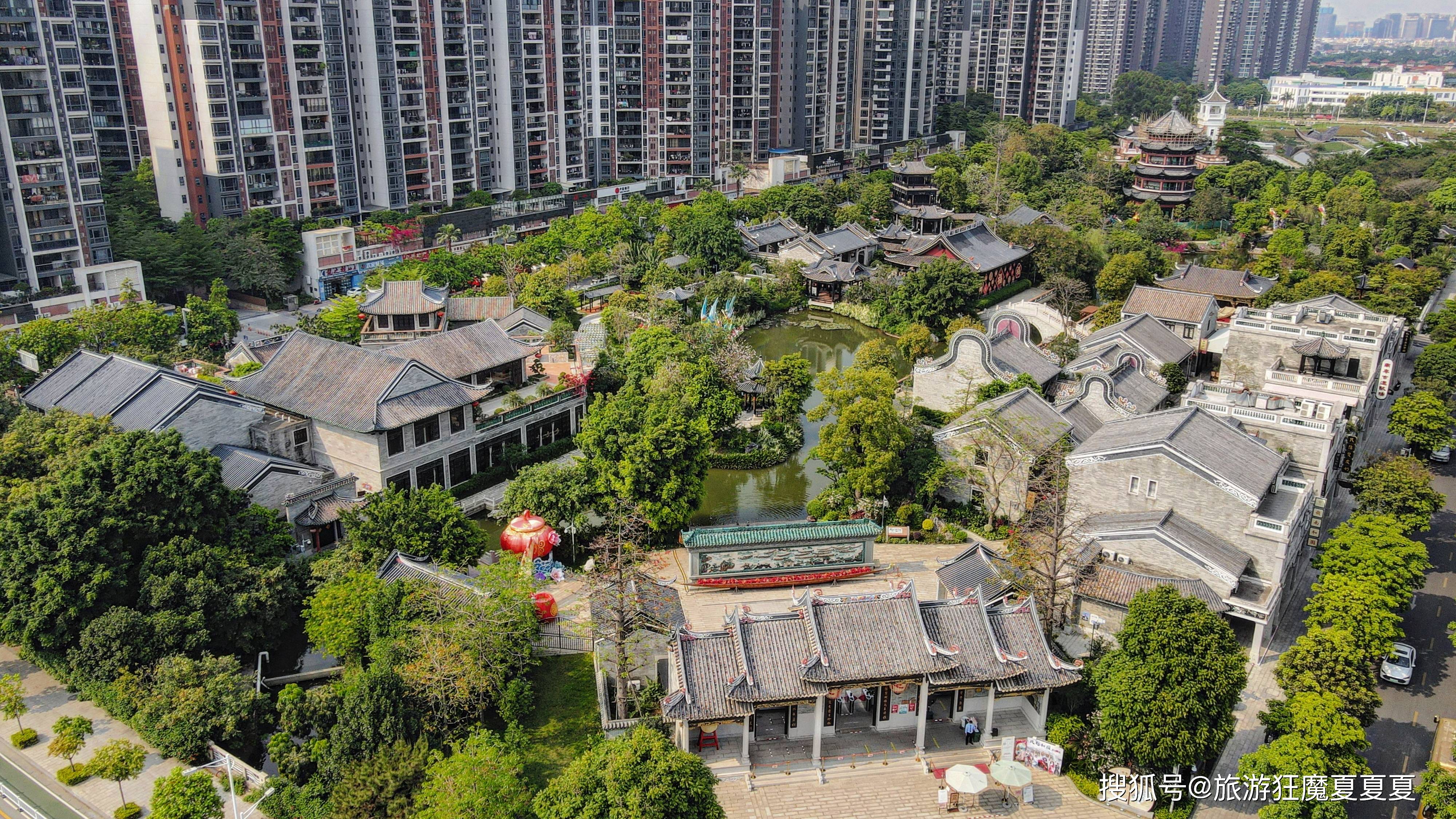 广东顺德花3亿打造的岭南园林，囊括各个时代风格，不输江南园林