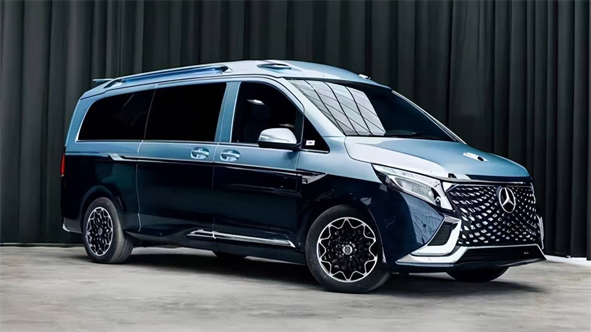 奔驰v260傲旋纵横四海全新一代奔驰v级定制升级