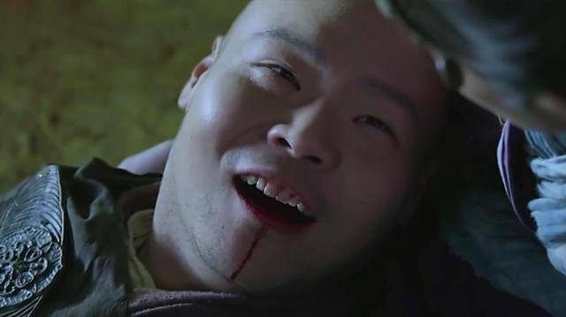 《射雕》张阿生之痛:一生最大的遗憾,便是没在活着时及时告白_郭靖