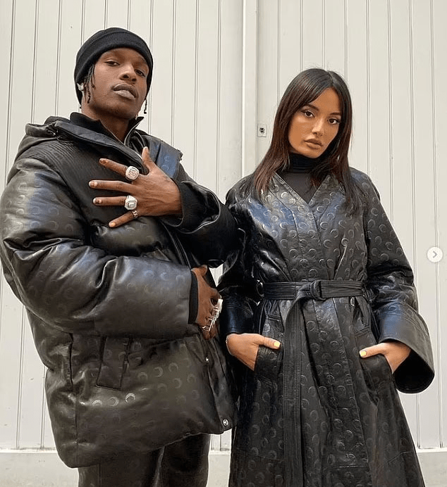 蕾哈娜挺孕肚与男友回老家,肚大如箩仍穿高跟鞋_rocky_哈桑·贾米尔