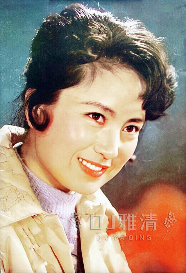 原创女星张金玲20张美照欣赏一张银盆脸天生富贵相谁说放现在红不了