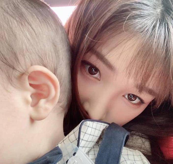 原创22岁金律喜刚诞下双胞胎其老公崔珉焕就将入伍却有意外之运