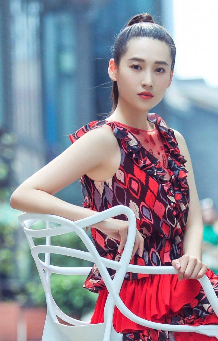 盘点来自北京的女明星们莫小奇杨紫刘诗诗她们个个实力不凡