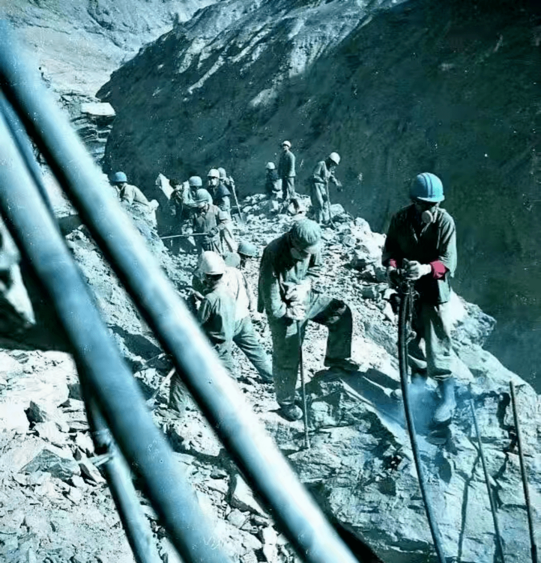 美丽中国-1566：新疆独库公路