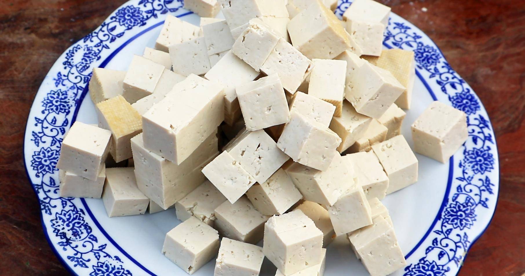 分享豆腐的6种好吃做法,好吃不怕胖_备用_老豆腐_盆中