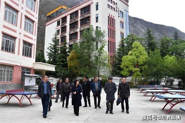 原创携手谋发展汶川中学与茂县七一中学举行共创教育教学新高座谈会
