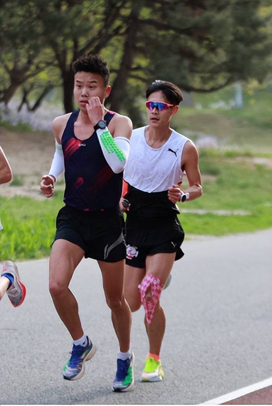元大都马拉松测试赛沙宇超穿着pumafastrnitroeilte获第四名