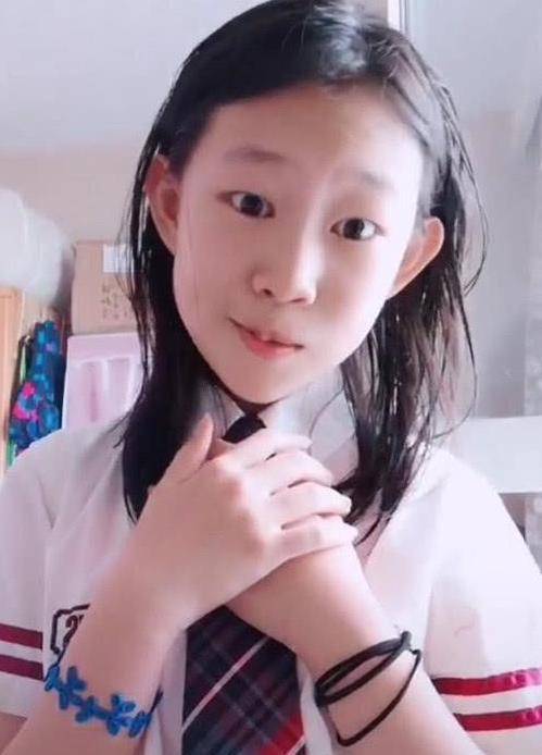 小沈阳14岁女儿近照曝光整容式长大不再是那个最丑星二代