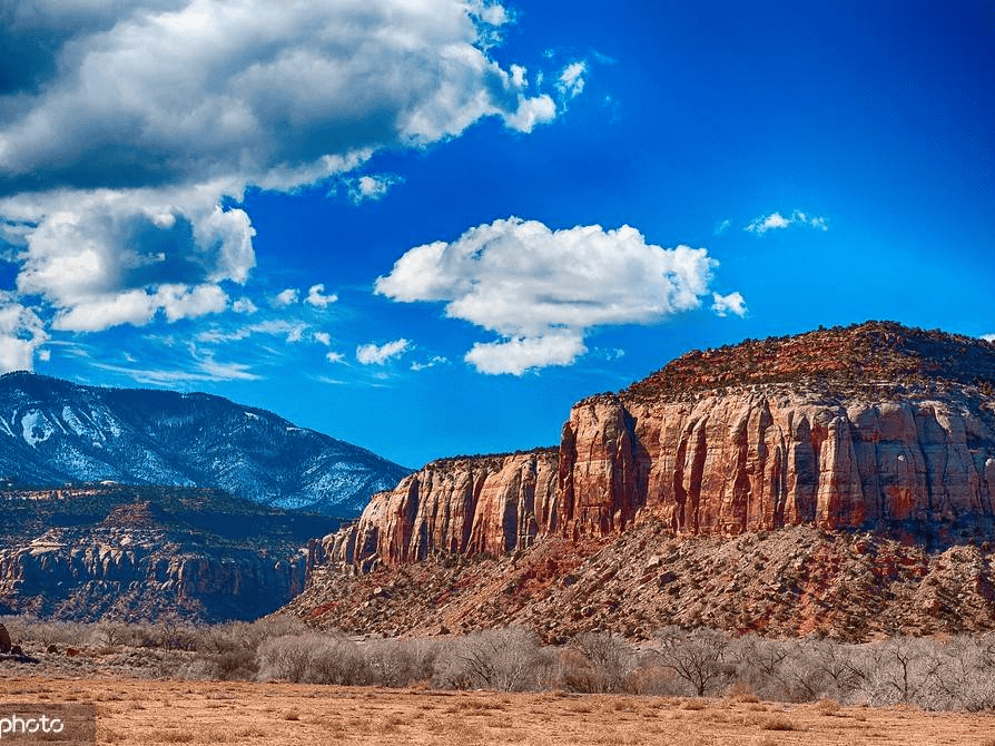美国峡谷地国家公园景色奇丽