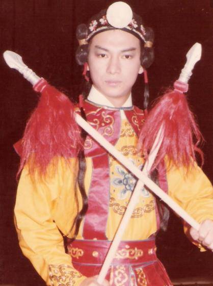 陆冠英惠天赐55岁猝死家中无人知其妹妹是双料影后惠英红