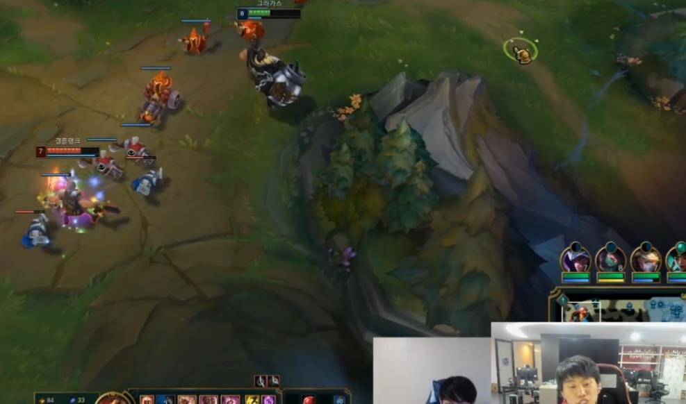 原创doinb60的人都玩英雄联盟其他端游已经都凉凉了