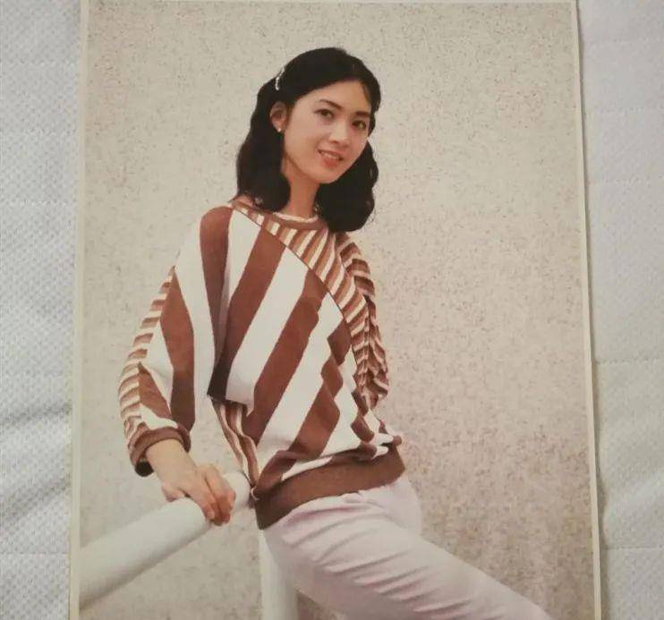 原创80年代女明星都穿什么