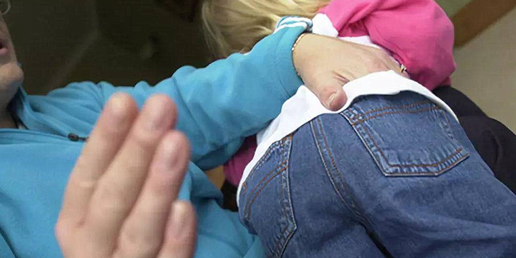 辟谣：孩子不听话就打屁股？哈佛博士：小心影响到大脑