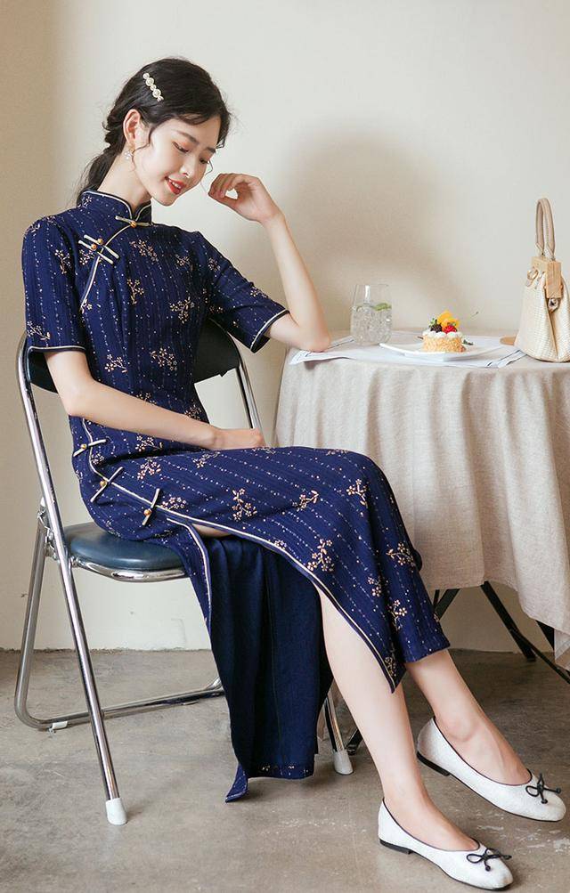 2020年流行复古风挑对了旗袍优雅时髦一整夏