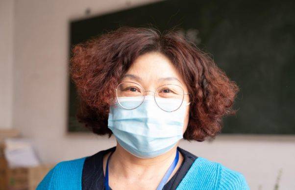 青岛滨海学院老师说我不服