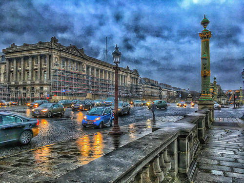 原创香榭丽舍大街世界三大繁华中心大街之一