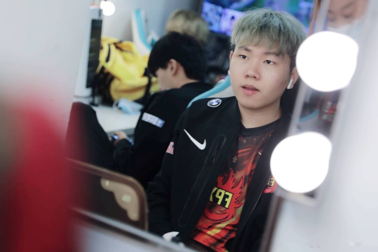 前fpx打野bo正式宣布回归此前因打假赛被禁赛如今复出欧美