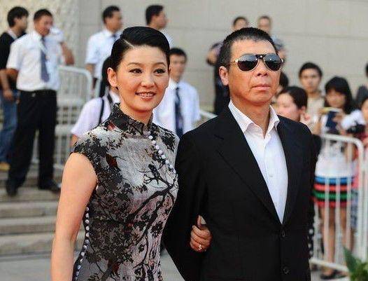 美過現任,前妻離婚後一直單身,女兒長得也非常漂亮_徐帆_張娣_娛樂