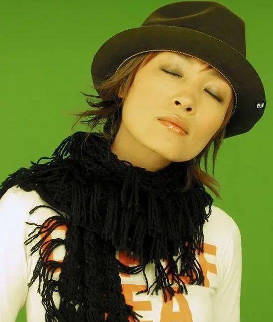 流行歌手陈琳39岁跳楼,两任丈夫忙着争夺千万房产,令人惋惜