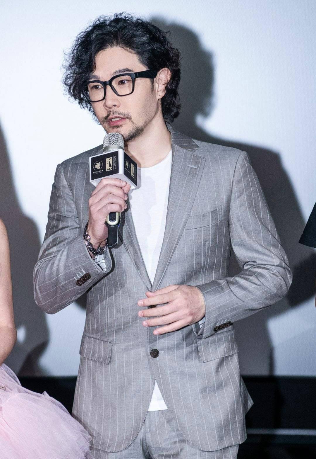 原创黄维德怎么了近照曝光留长发蓄胡须变沧桑跟王传君路子有点像