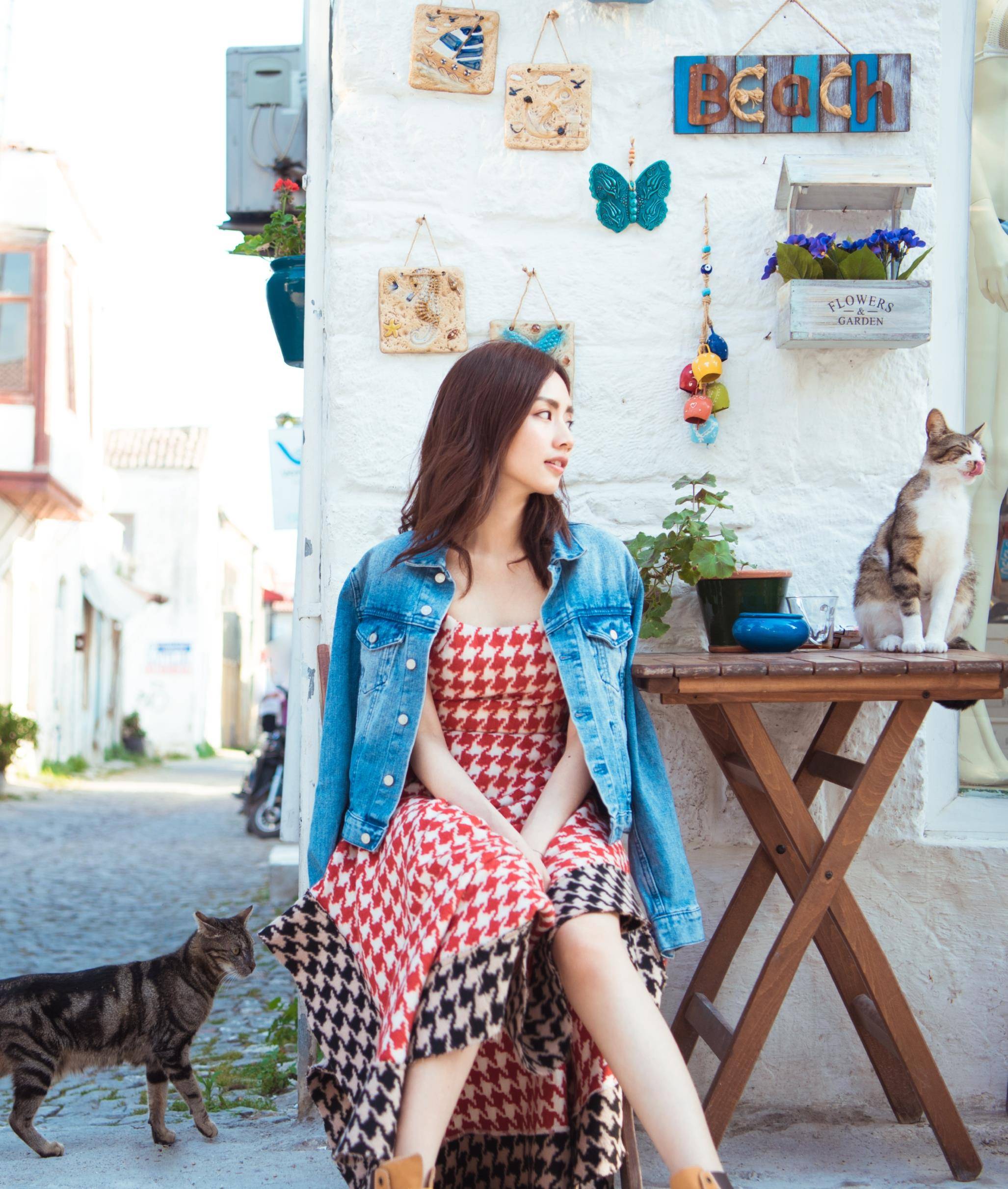 原创刘惜君节目上自信开嗓歌声惊艳众人期待她的再度翻红