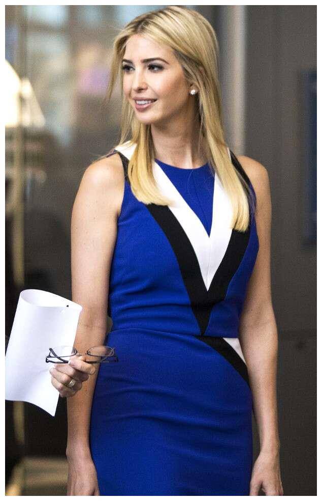 看到伊凡娜大胆性感的穿着,我们又想起了她美丽的女儿伊凡卡!