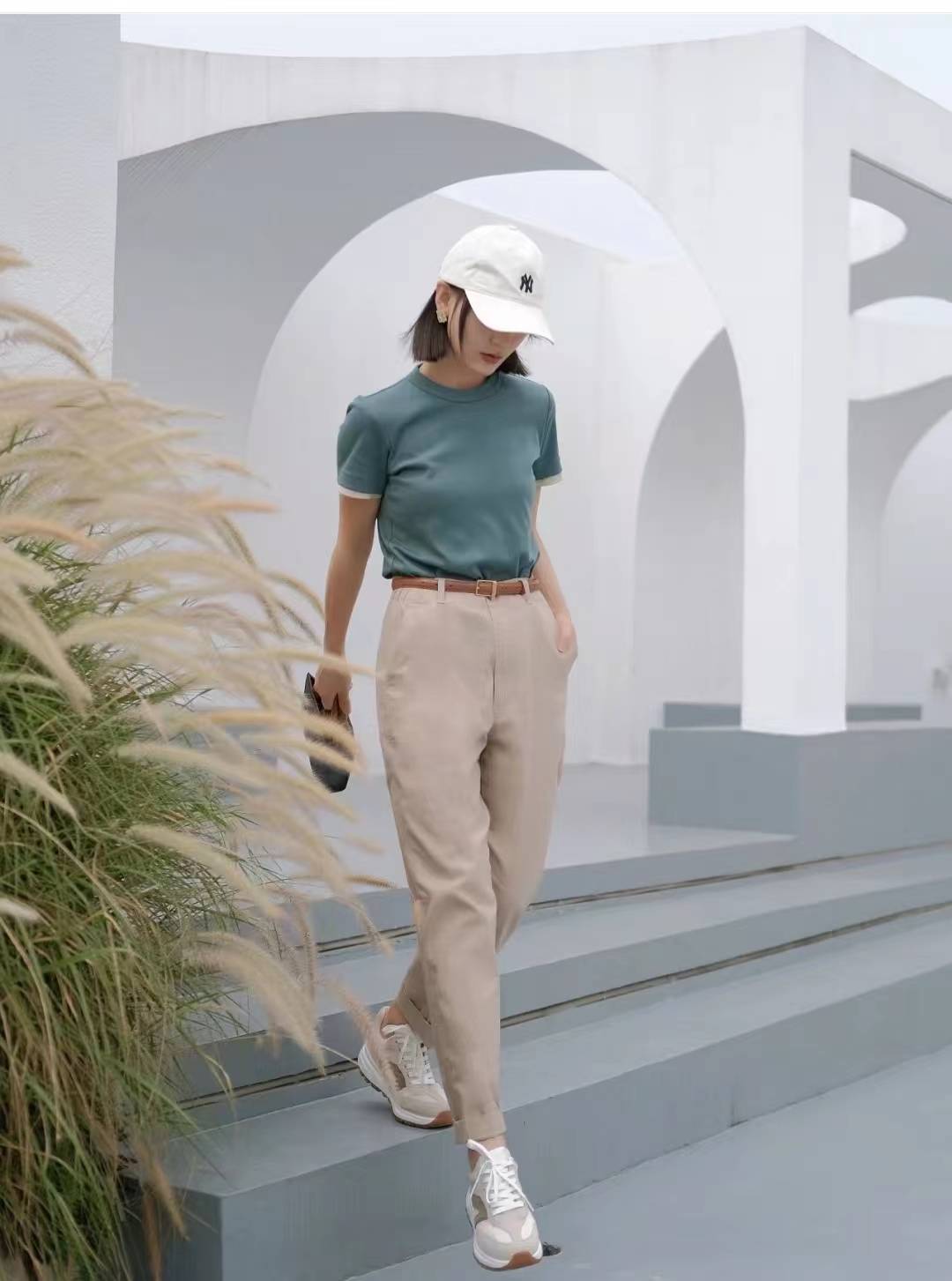 五一假期旅游穿什么衣服拍照好看_look_白色_牛仔