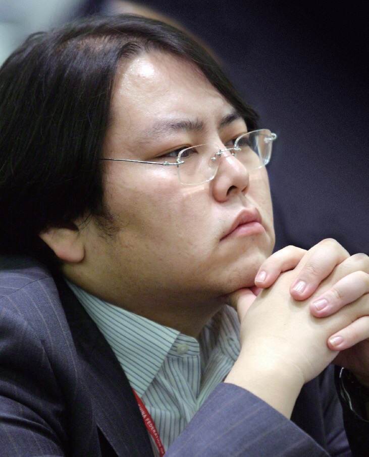 海信集团董事长李文杰宣布,该集团2007年在资本市场的收入超过20亿元