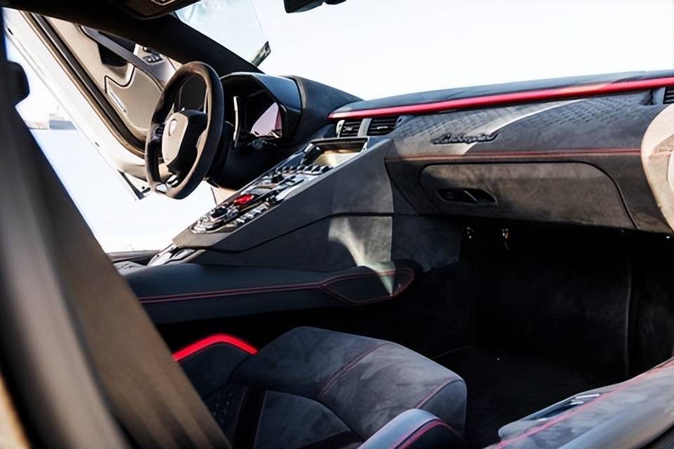 兰博基尼aventadorultimae最后一款兰博基尼v12动力超级跑车