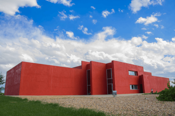 高麓托罗酒庄酿造优雅醇厚葡萄酒，带你踏上追寻美酒的全新旅途