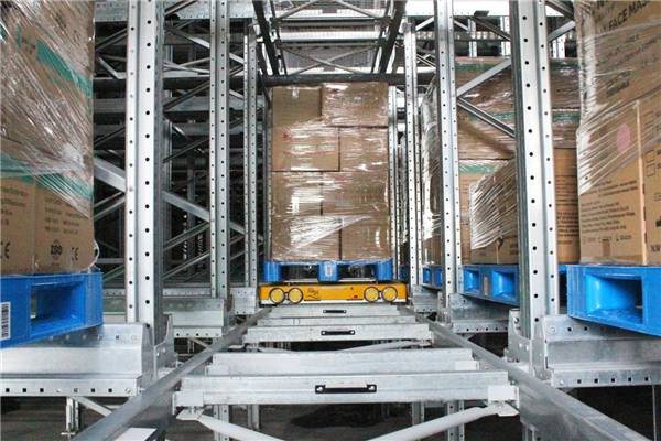 货架机器人立库创造技术工艺新高度作为全国最大,最高的四向穿梭车库